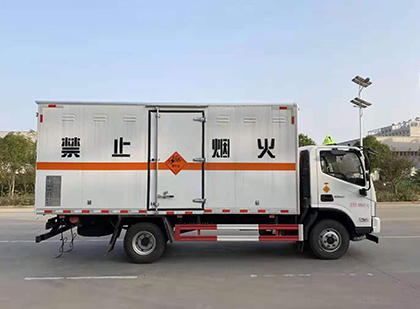 北湖爆破器材运输车