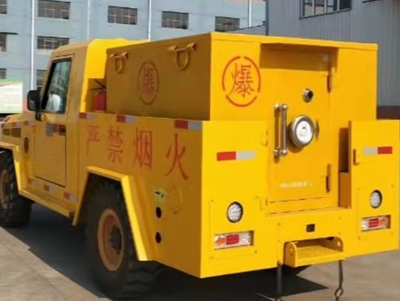 北湖凯龙爆破器材运输车：保障爆破任务的安全运行